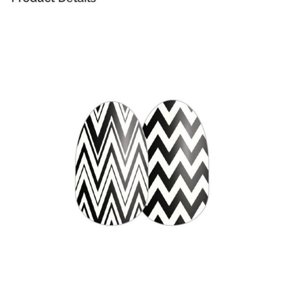 Color Street | Keep Calm and Chevron, Chevron design on clear base nail strips - Picture 9 of 16